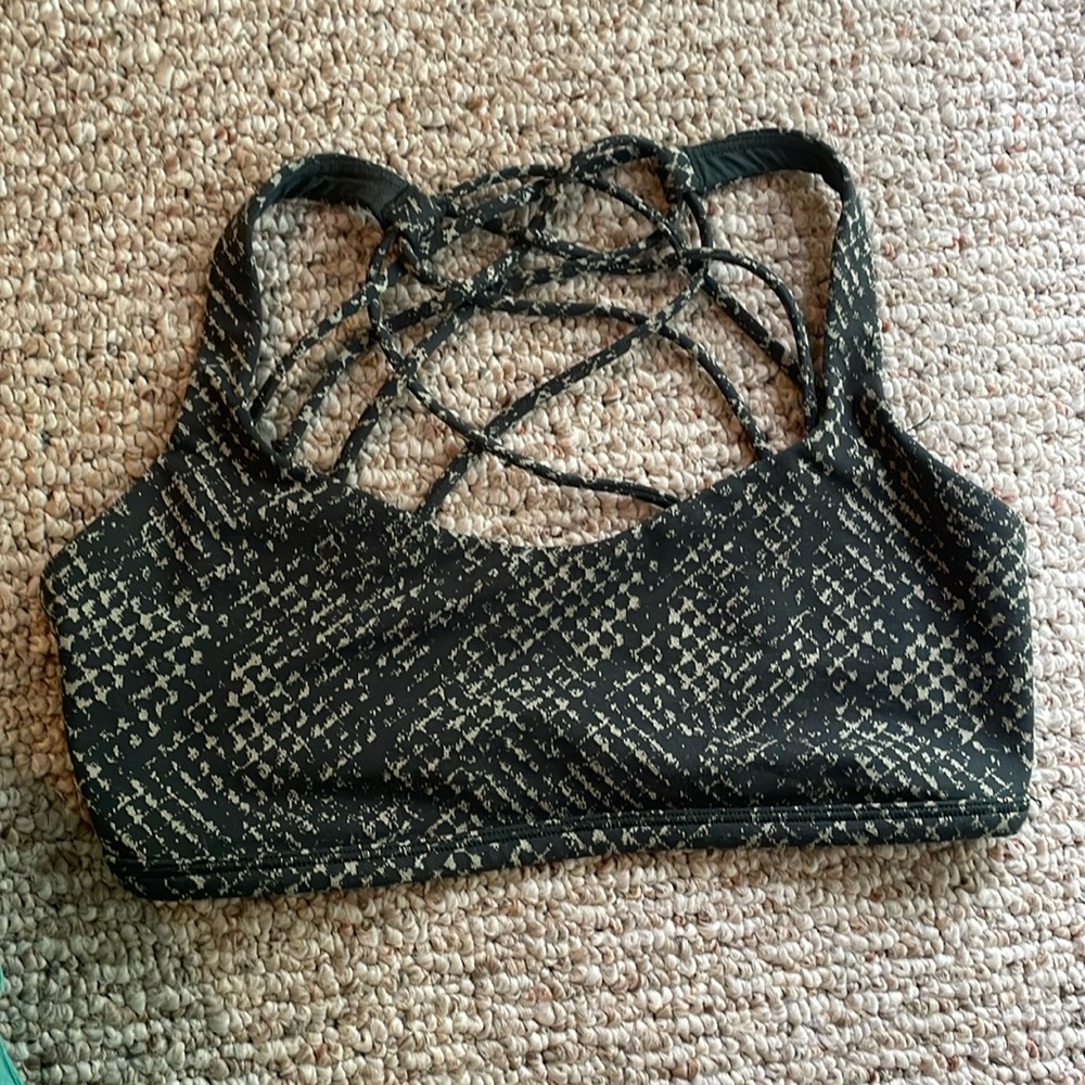 Lululemon Free to Be Wild Bra